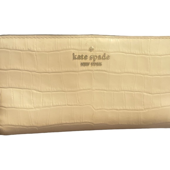 KATE Spade Darcy Croc Embossed Leather Large Slim Bifold Wallet Bare